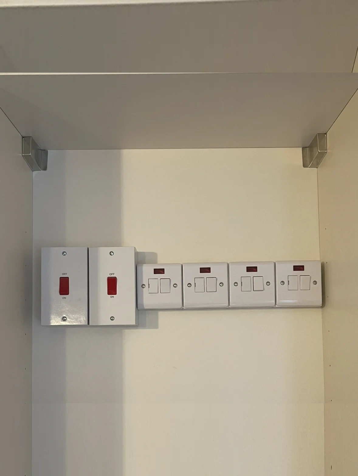 electrical_switches_exact_1178x1566.webp